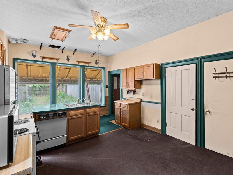 315 E Sycamore Street, Columbus, OH 43206 Photo 12