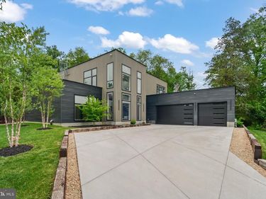 7404 SPORTSMAN DRIVE, FALLS CHURCH, VA 22043
