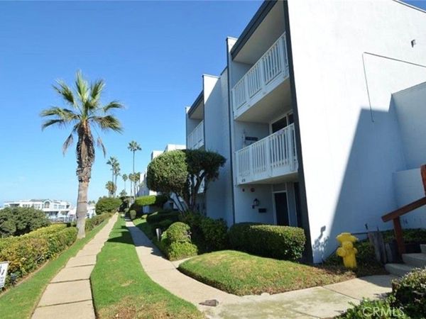 676 The Village, Redondo Beach, CA 90277