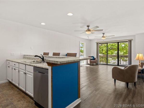 6570 Pelican Drive, Unit 307, Osage Beach, MO 65065