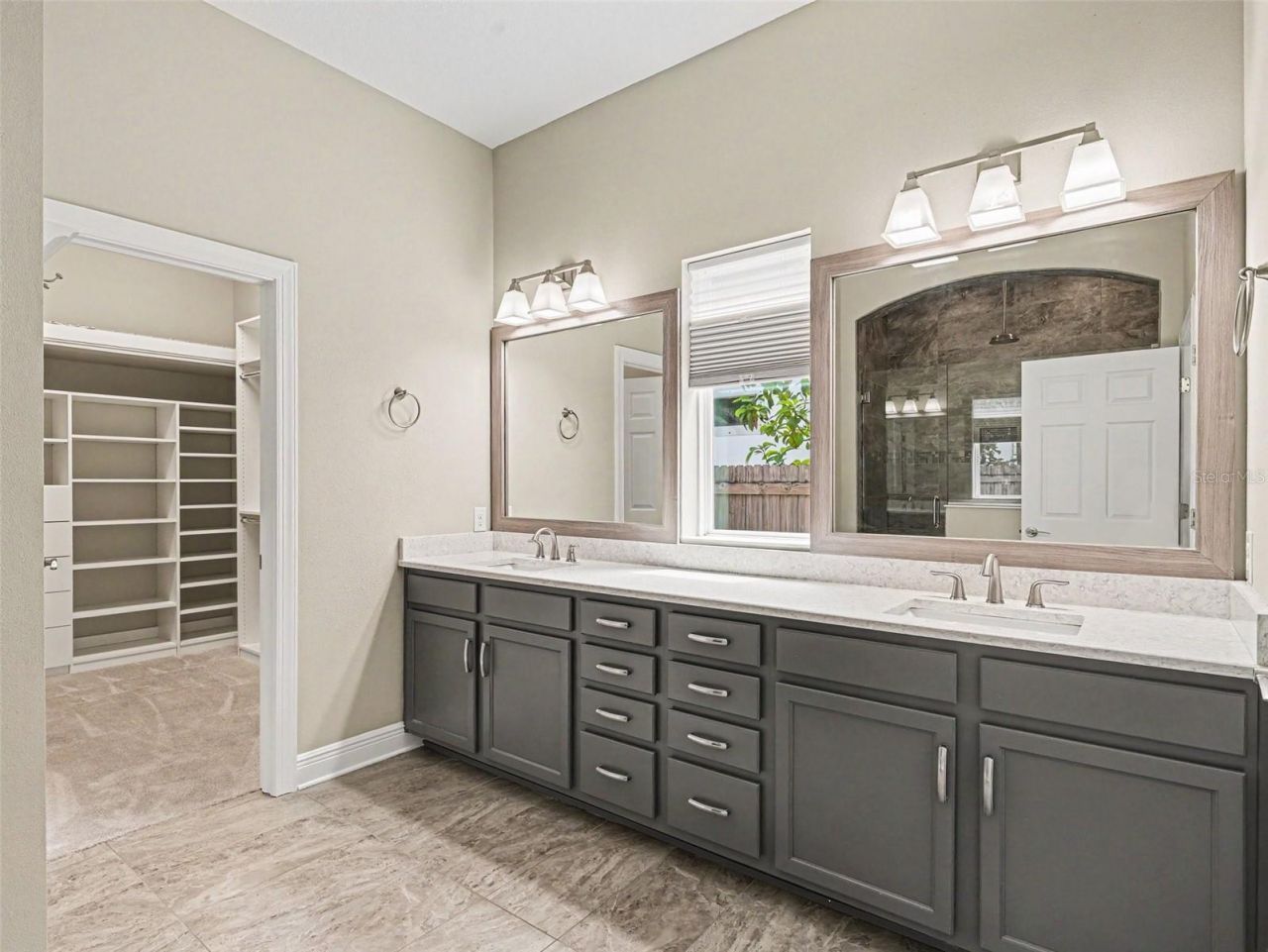 2424 Wood Street, Sarasota, FL 34237 Photo
