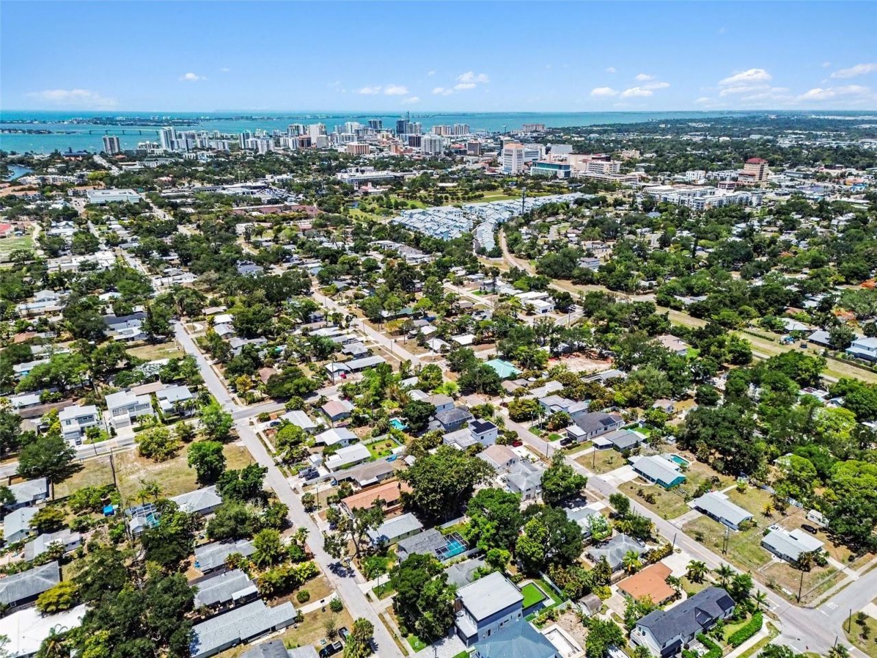 2424 Wood Street, Sarasota, FL 34237 Photo