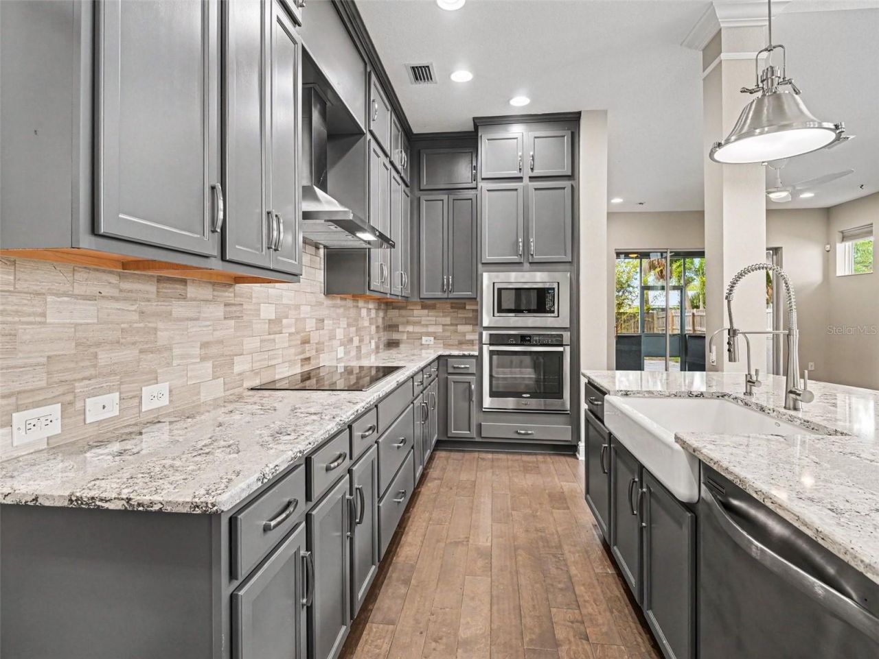 2424 Wood Street, Sarasota, FL 34237 Photo