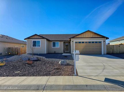 422 Seminole Drive, Yerington, NV 89447 Photo