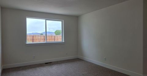 422 Seminole Drive, Yerington, NV 89447 Photo