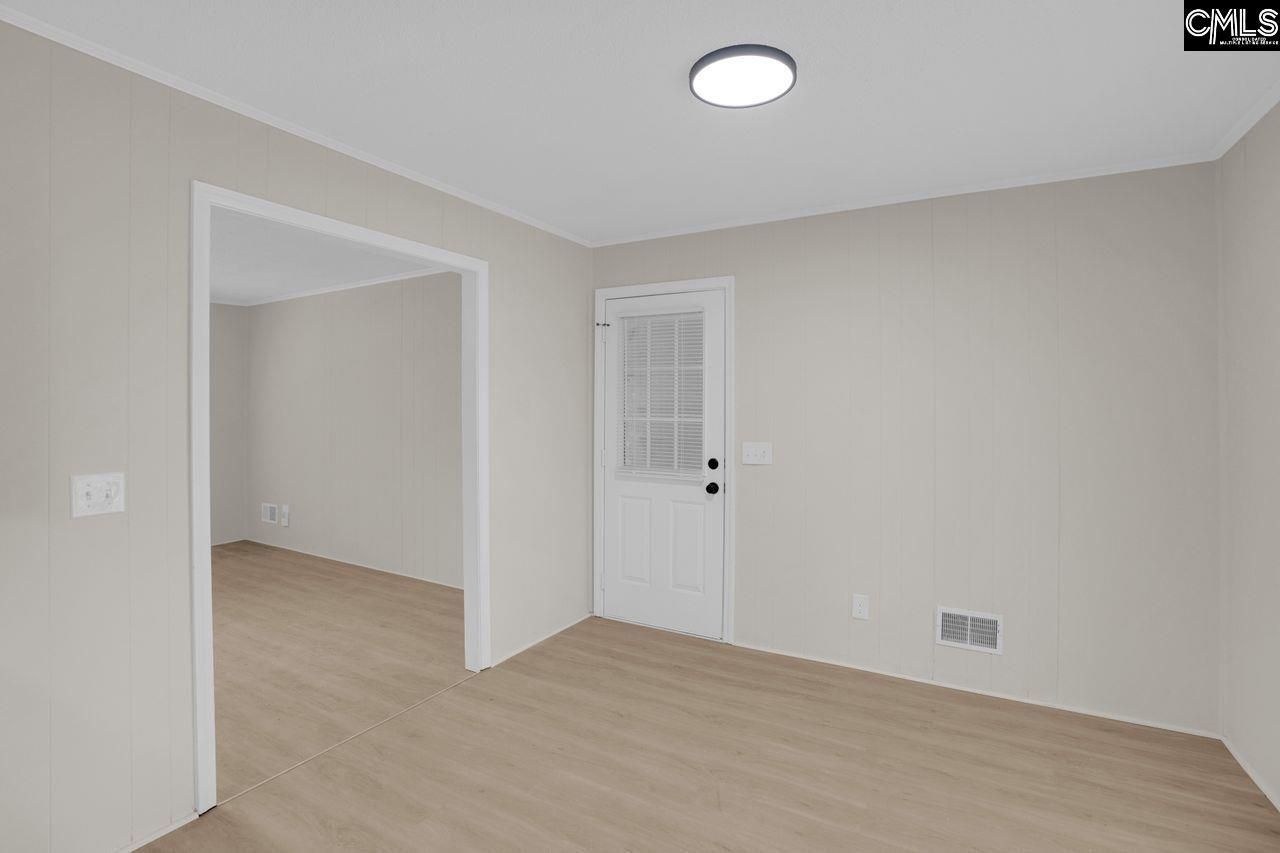 213 Crestmore Drive  Photo 19