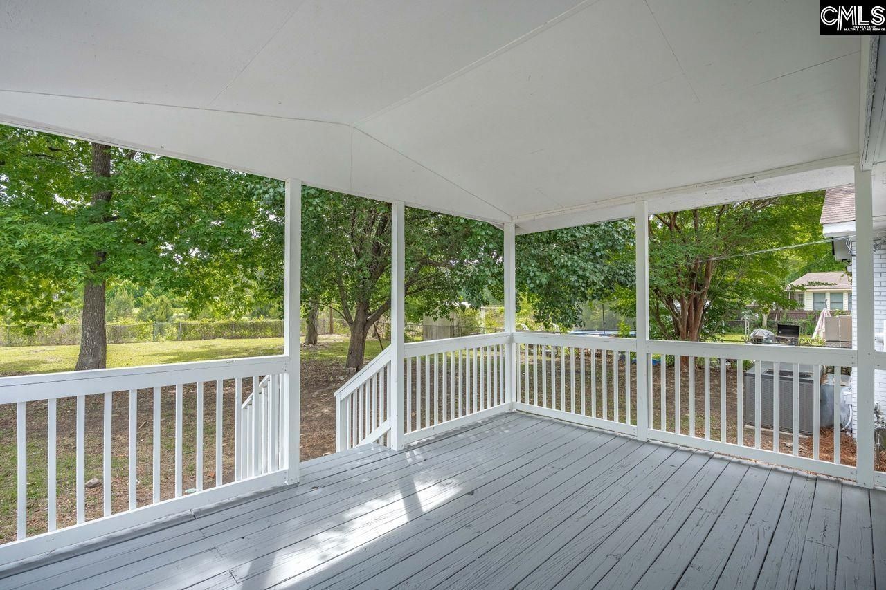 213 Crestmore Drive  Photo 5