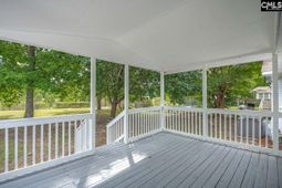 213 Crestmore Drive  photo 4