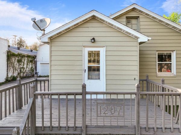 1207 Grant STREET, Lake Geneva, WI 53147