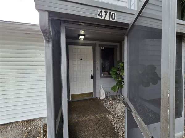 4710 STONEPOINTE PLACE , TAMPA, FL 33634
