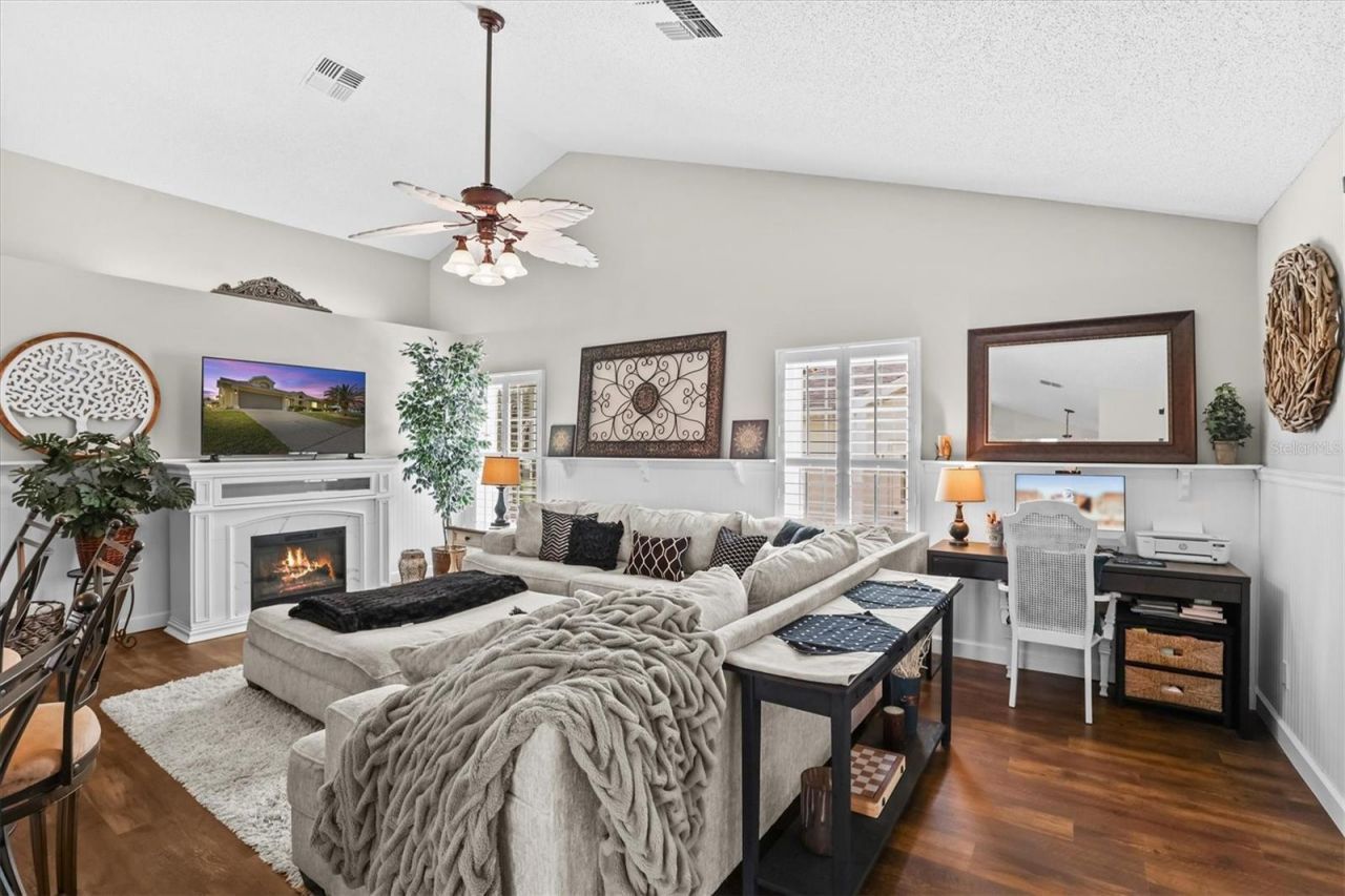1049 Larkin Road , Spring Hill, FL 34608 Photo