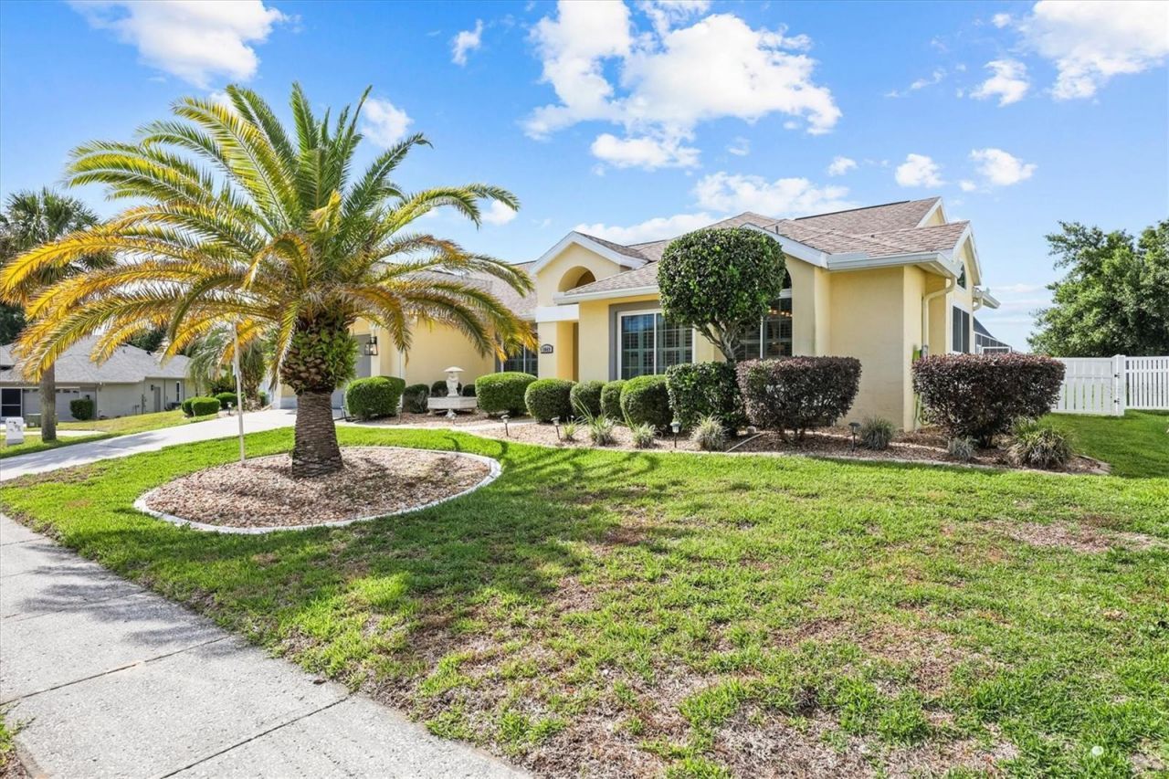 1049 Larkin Road , Spring Hill, FL 34608 Photo