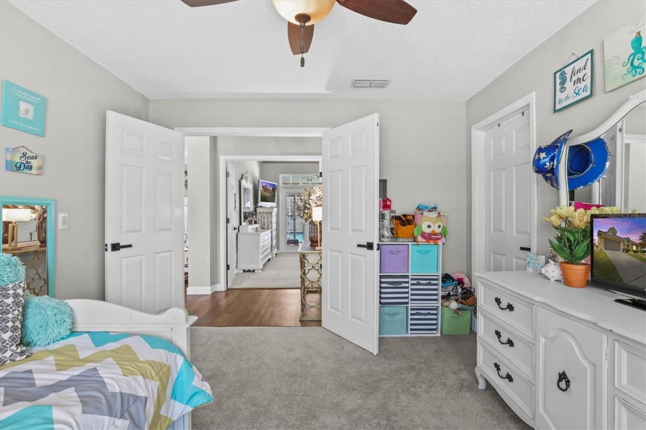 1049 Larkin Road , Spring Hill, FL 34608 Photo