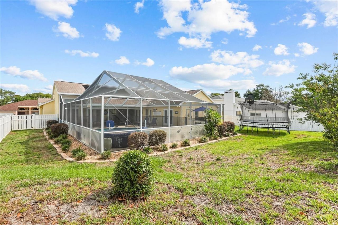 1049 Larkin Road , Spring Hill, FL 34608 Photo