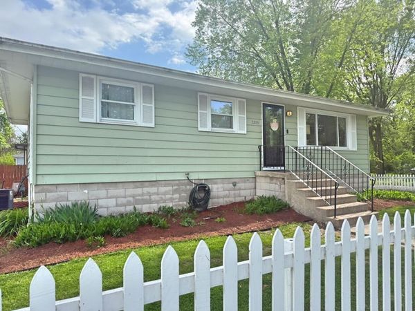 7205 Kentucky Avenue , Hammond, IN 46323