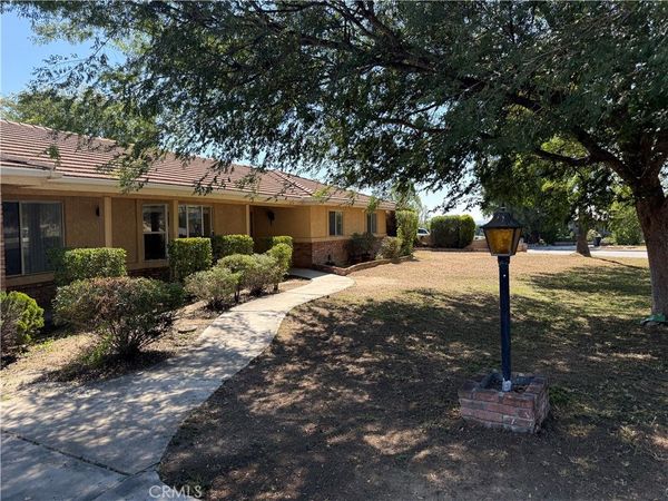 225 Summit View, Calimesa, CA 92320