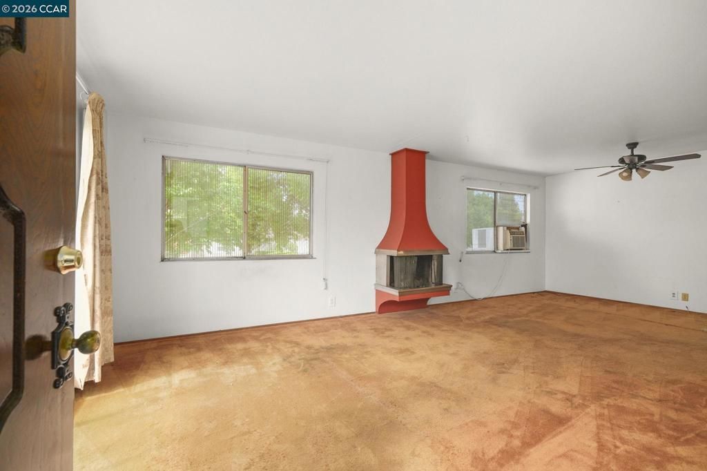5501 Colorado Dr, Concord, CA 94521 Main Photo
