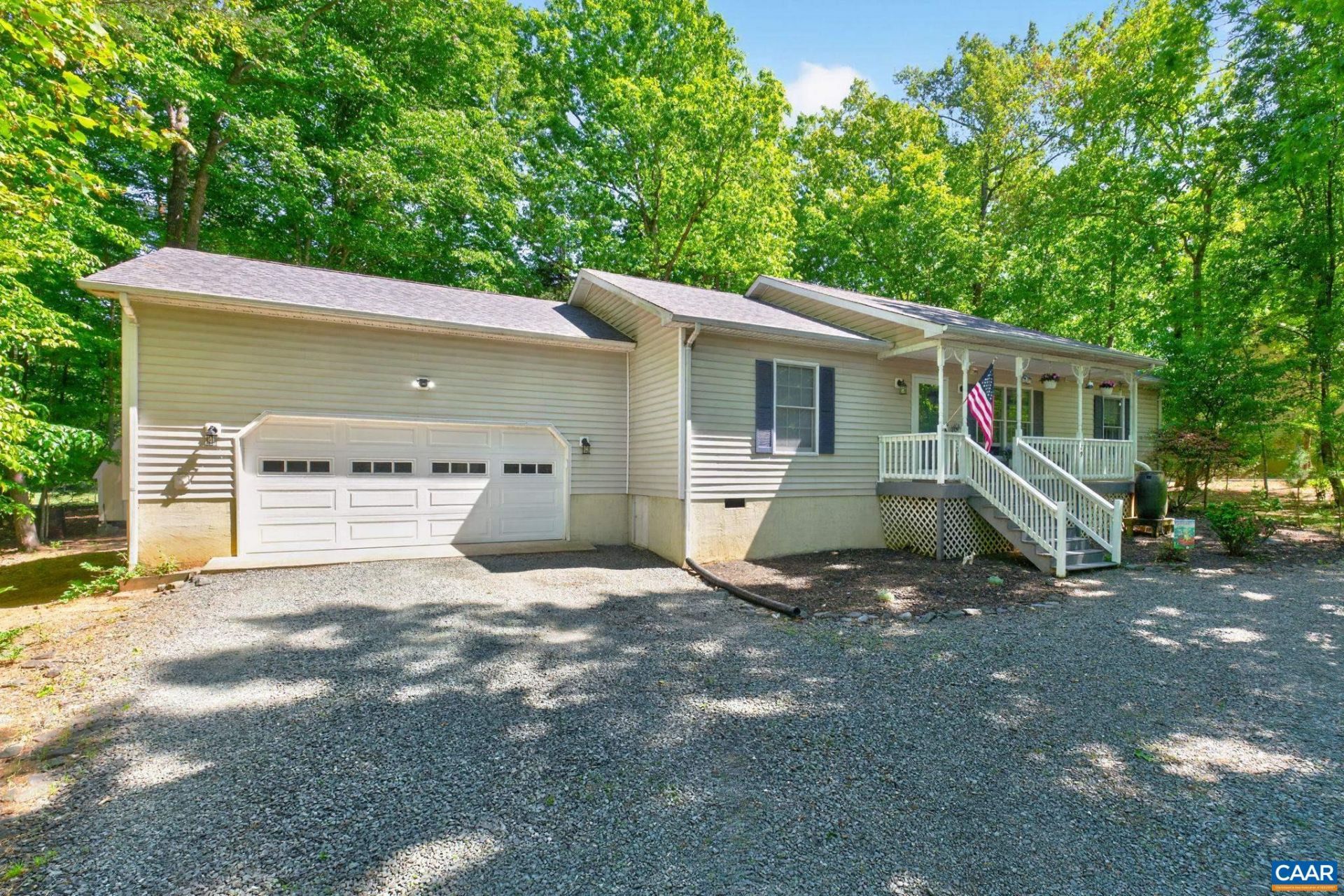 29 Bearwood Dr N, Palmyra, VA 22963 Main Photo