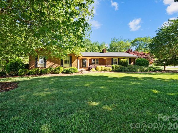 27211 Hedge Road , Albemarle, NC 28001