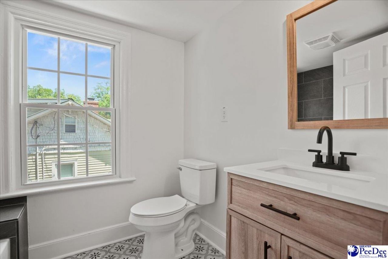 602 Church Street Photo 25