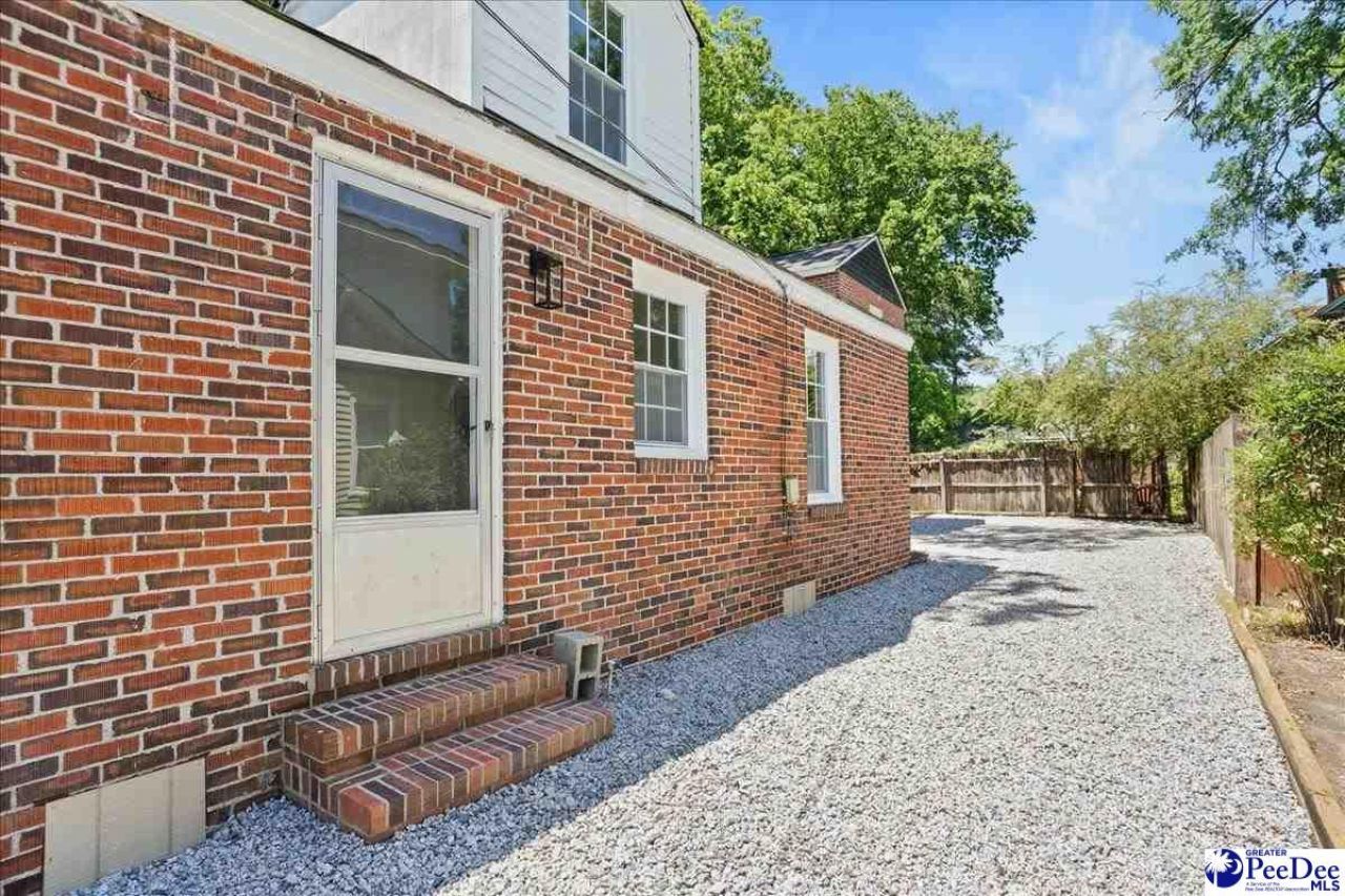 602 Church Street Photo 34
