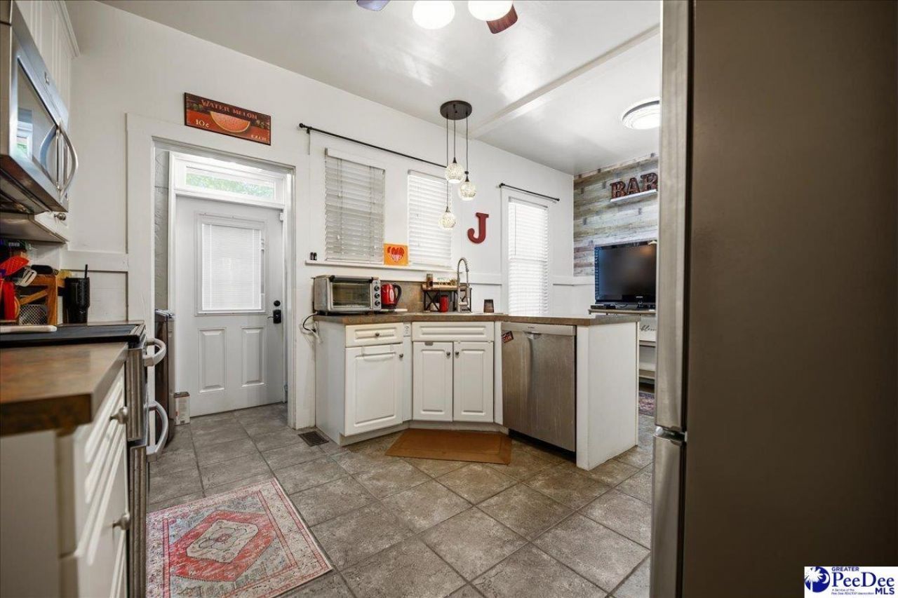 411 W Home Ave Photo 18