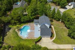 112 Laurel Crossing Drive photo 4