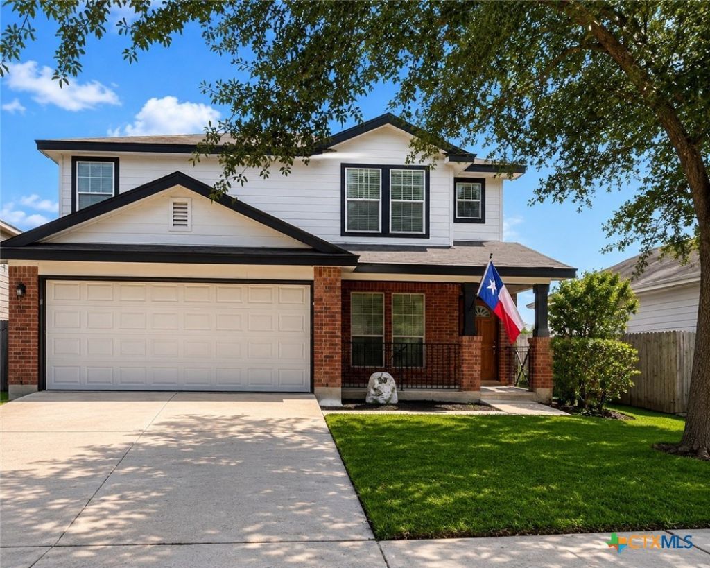 215 San Saba, New Braunfels, TX 78130 Main Photo