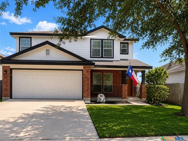 215 San Saba, New Braunfels, TX 78130