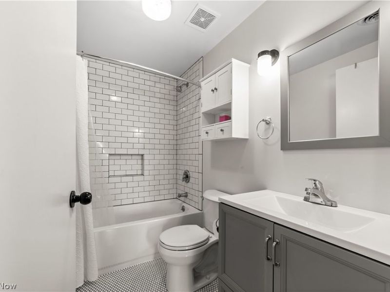 1162 Adams Street , Vermilion, OH 44089 Photo 26