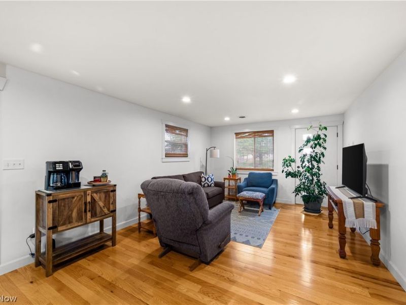 1162 Adams Street , Vermilion, OH 44089 Photo 4