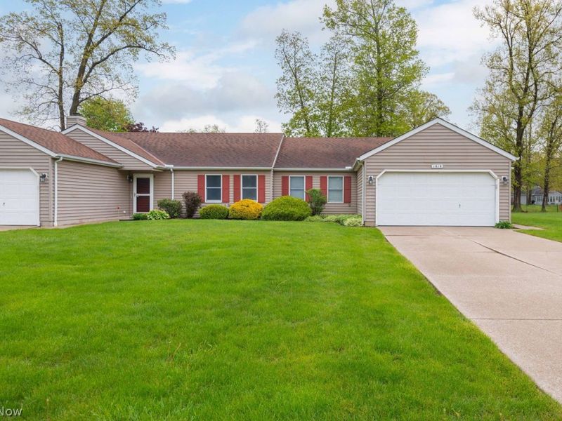 1819 Sandalwood Drive, Avon, OH 44011 Photo 1