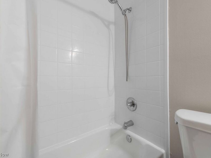 1819 Sandalwood Drive, Avon, OH 44011 Photo 34