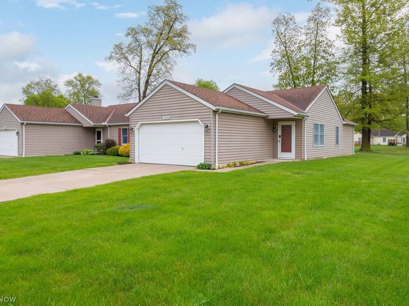 1819 Sandalwood Drive, Avon, OH 44011 Photo 4