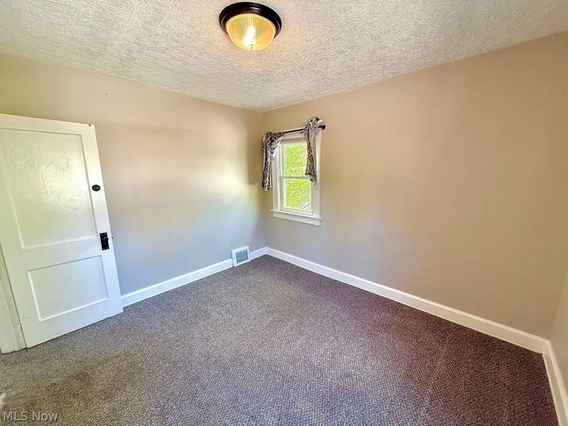 Cleveland, OH 44111 Photo 25