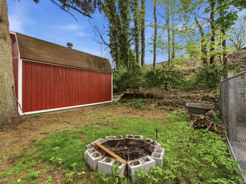 156 Beaver Court, Amherst, OH 44001 Photo 38