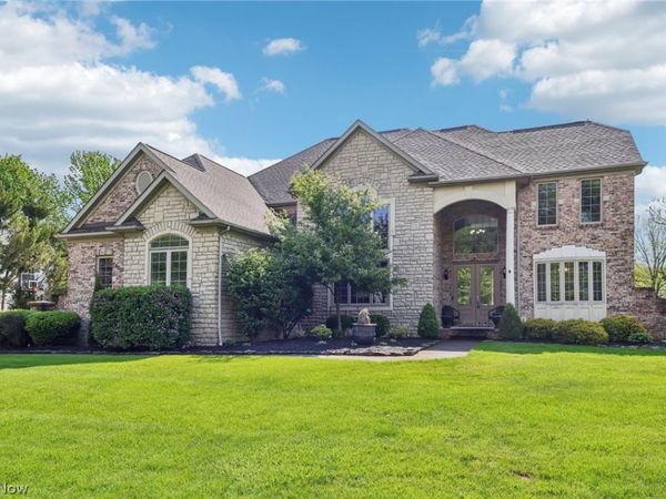 3263 Excalibur Avenue , Westlake, OH 44145