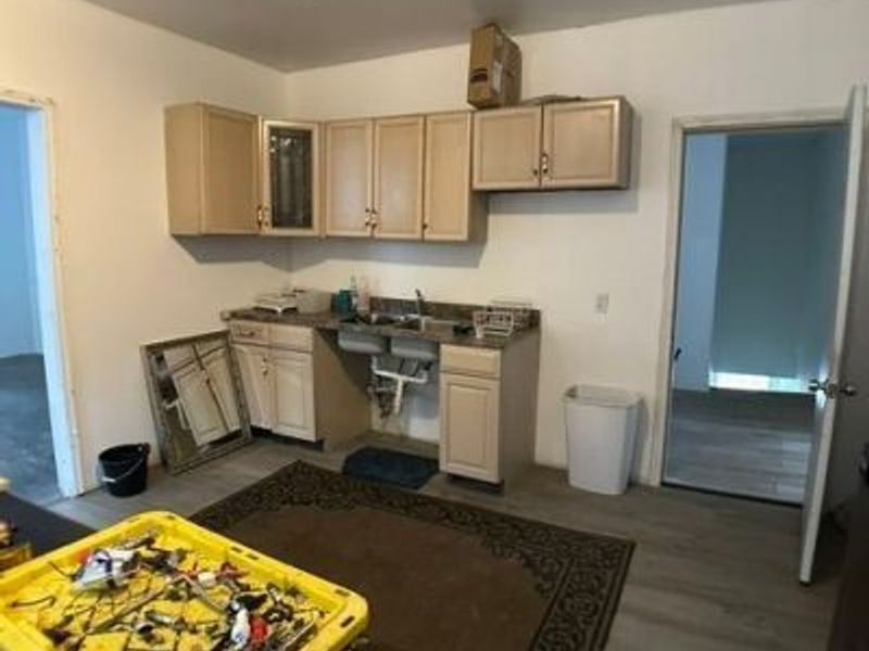 7011 St Clair Avenue, Cleveland, OH 44103 Photo 24