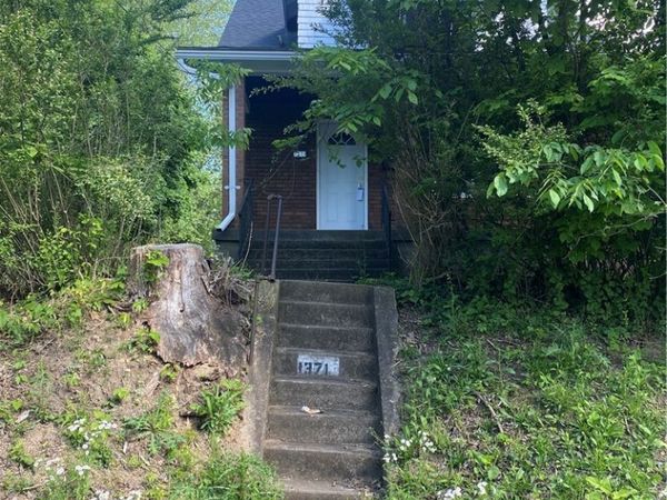 1371 Crucible St , Pittsburgh, PA 15220