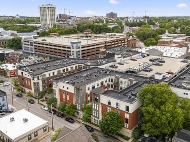 220 Cedar Street, Unit 402, Lexington, KY 40508