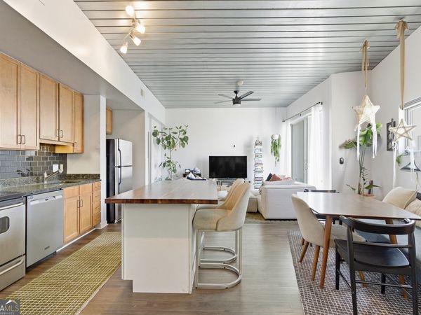 620 Glen Iris Drive, Unit 523, Atlanta, GA 30308