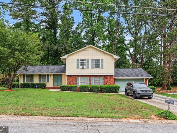 3932 Pinehurst Valley Drive, Decatur, GA 30034