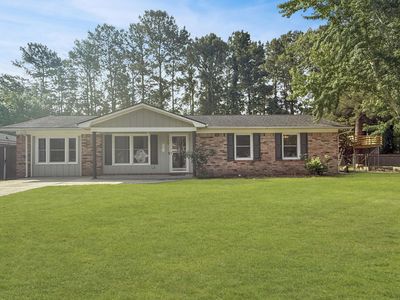 135 Mulberry Drive, Summerville, SC 29486