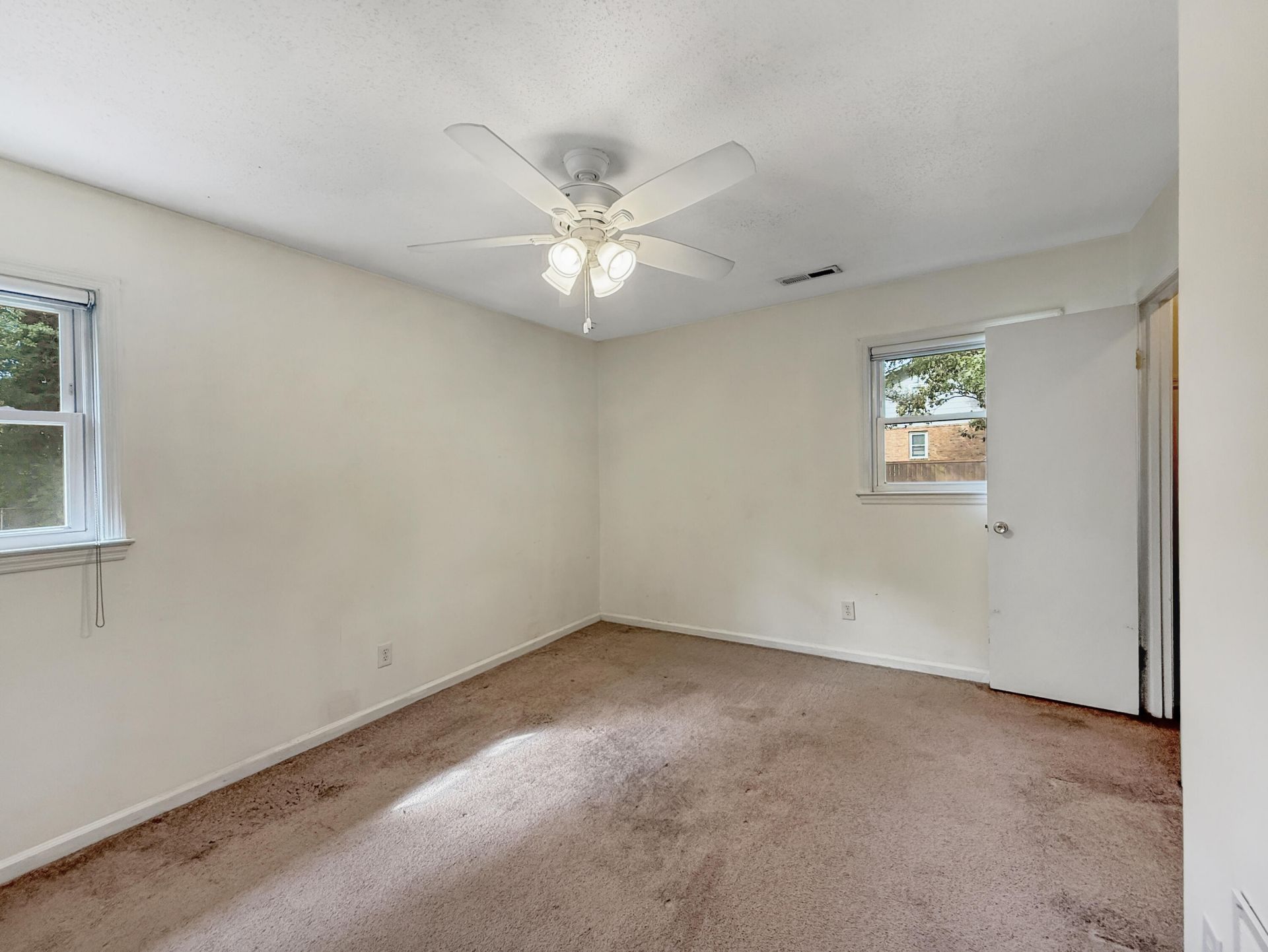 135 Mulberry Drive Photo 10