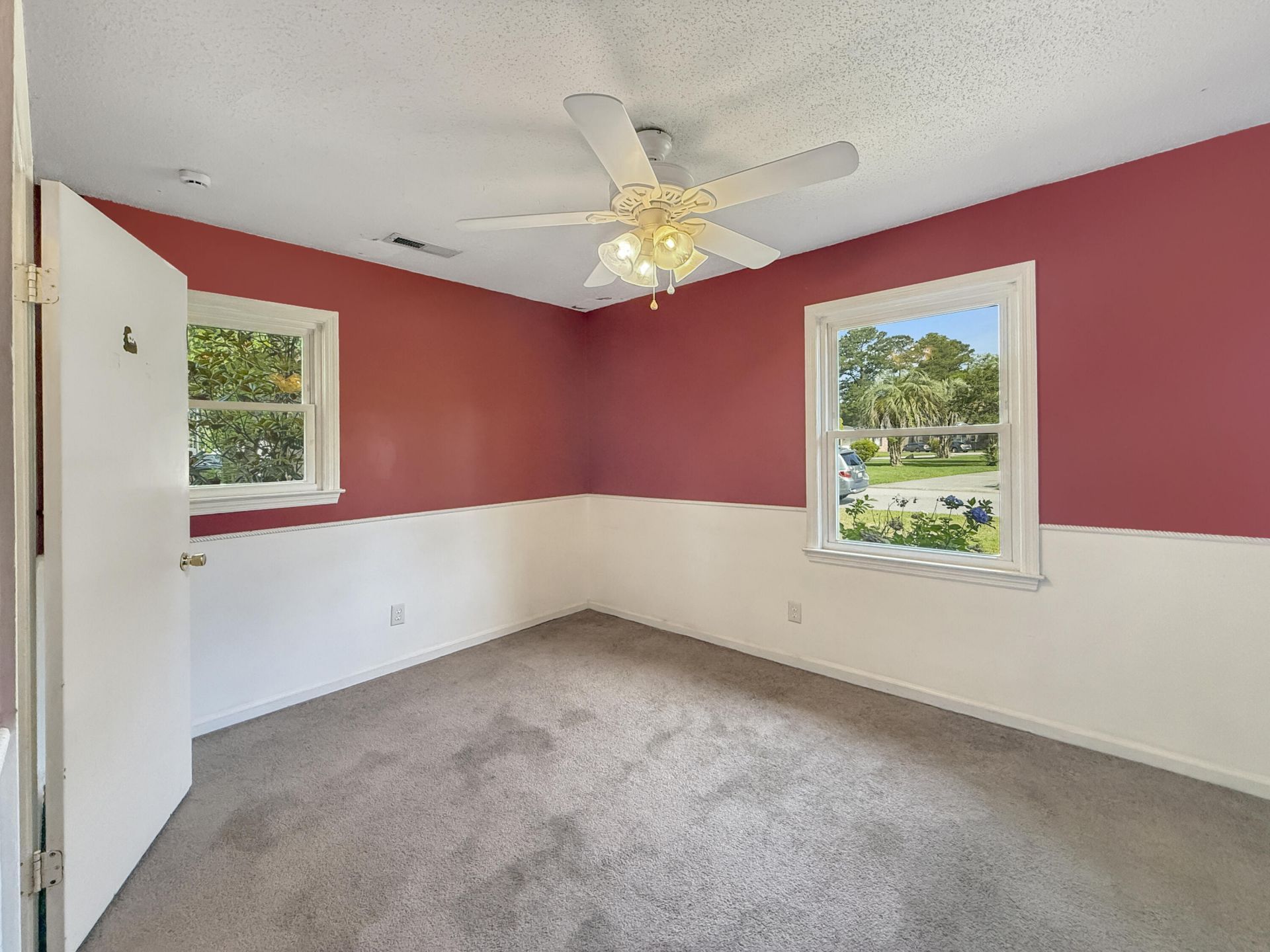 135 Mulberry Drive Photo 13