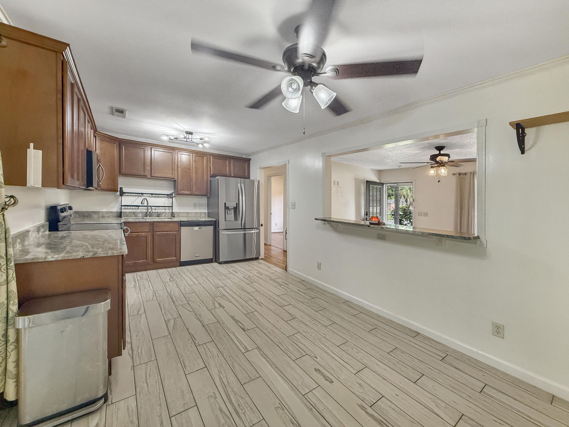 135 Mulberry Drive Photo 5