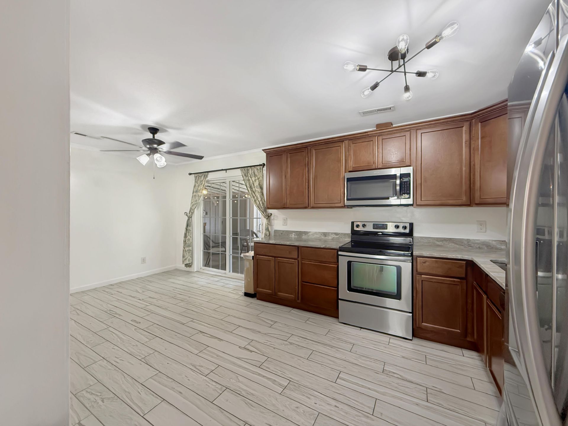 135 Mulberry Drive Photo 6
