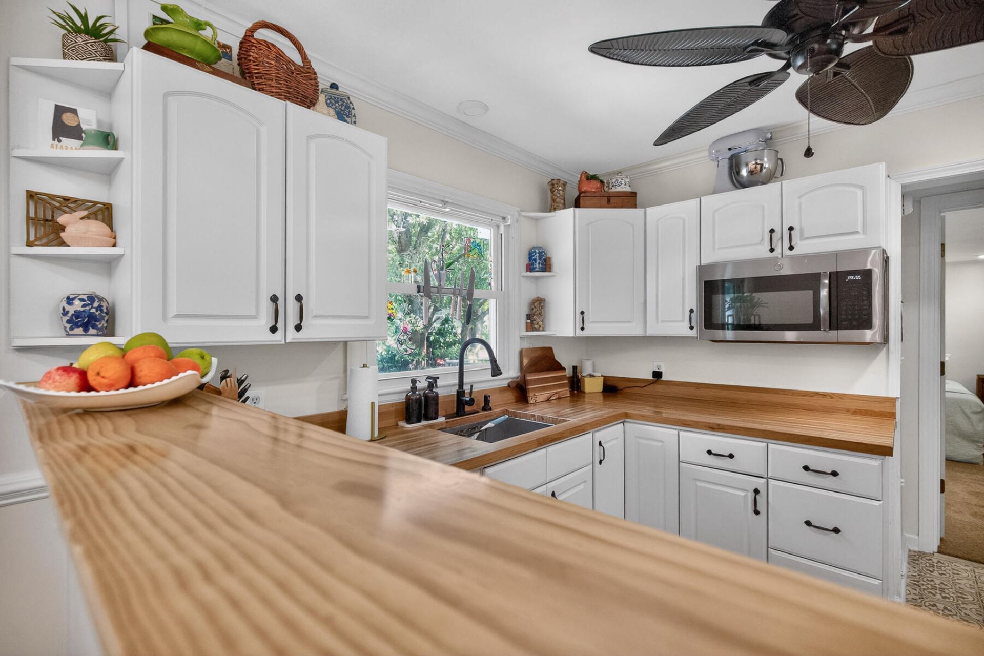206 N Winter Street Photo 13