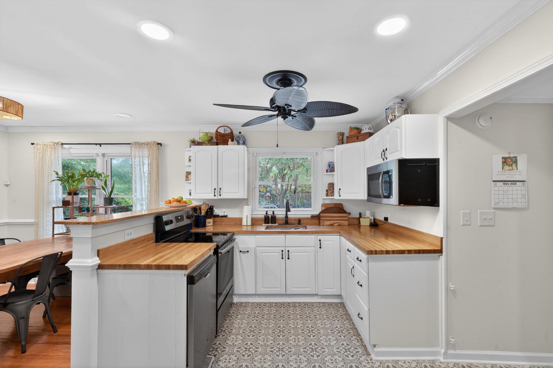 206 N Winter Street Photo 14