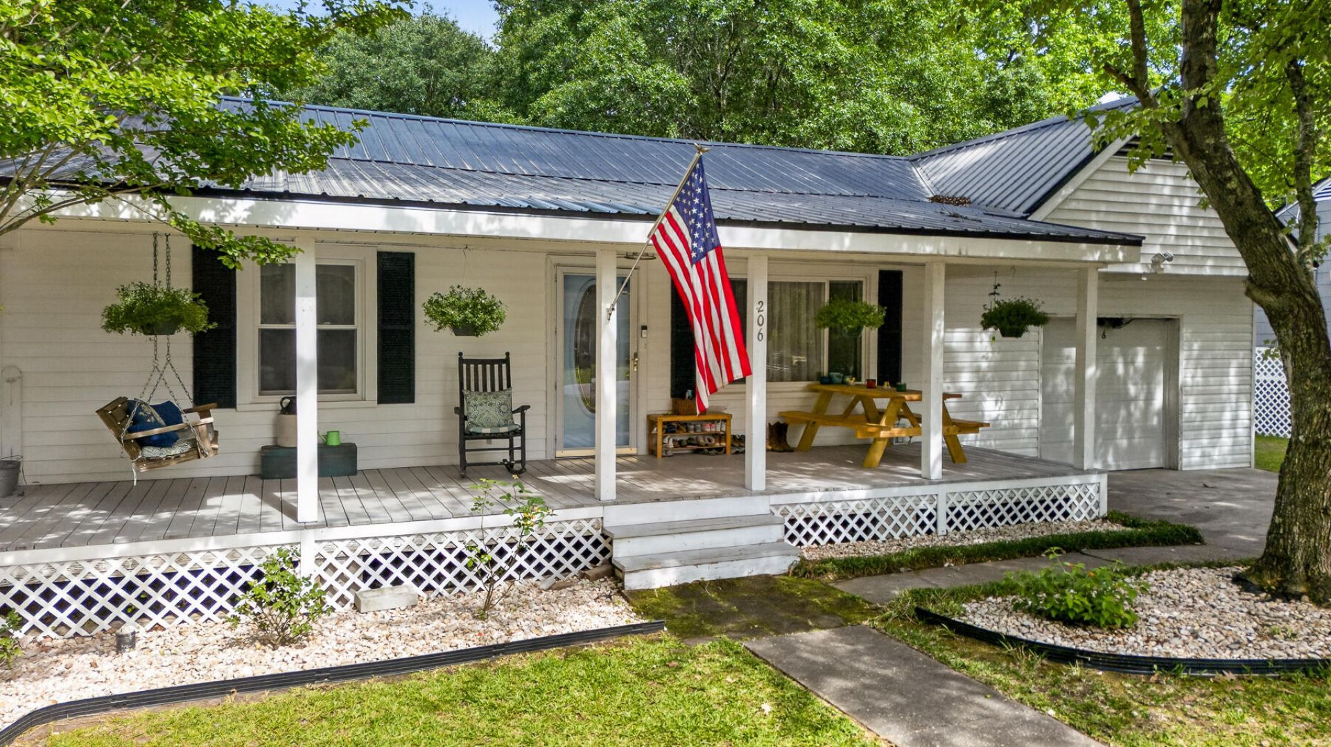 206 N Winter Street Photo 5